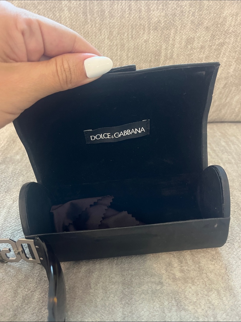 Dolce & Gabbana Tortoiseshell Brown Oversized Sunglasses - Picture 6 of 6